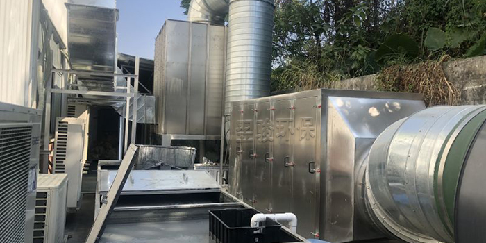 噴涂廢氣(高效脫漆塔+活性炭吸附器)處理工程案例